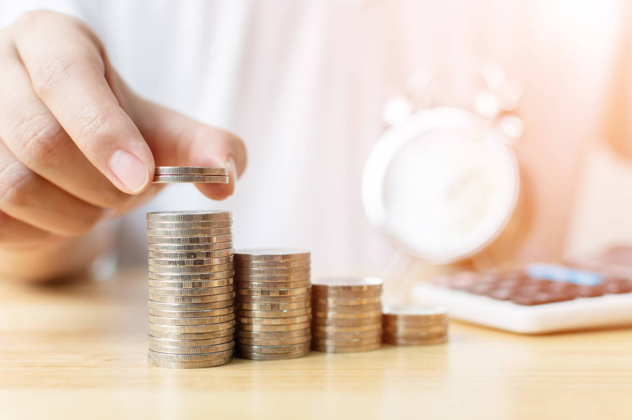 “万向系”金融资产整合:“兄弟”变“母子”<strong></p>
<p>期货牌照</strong>,民生人寿拟15.73亿元参股万向信托