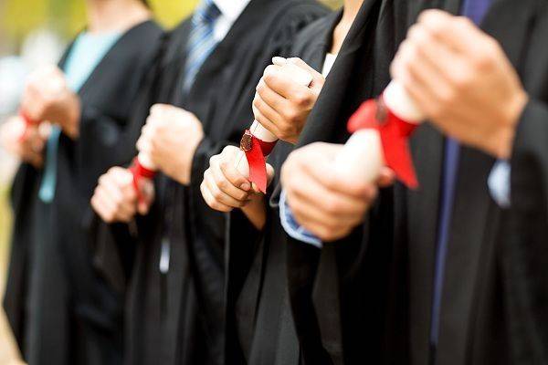 正常毕业学信网却显示结业<strong></p>
<p>信币网</strong>,学校怎能如此“不上心”?