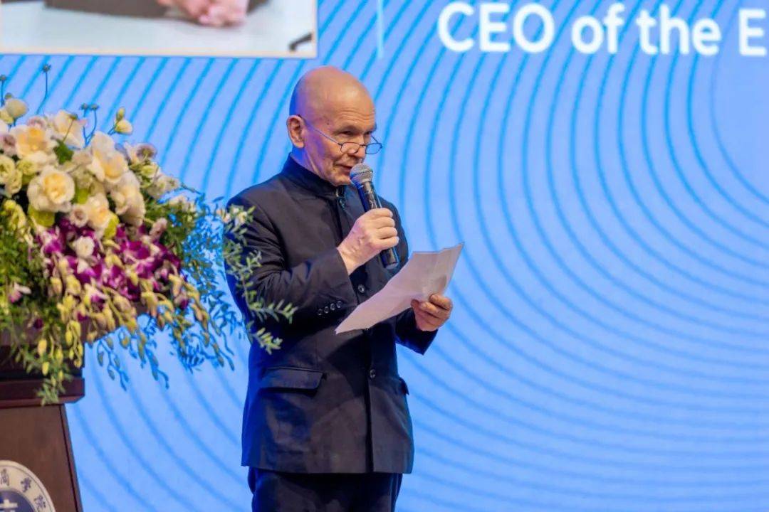 刘英:人民币“朋友圈”再扩容<strong></p>
<p>币圈快讯</strong>!