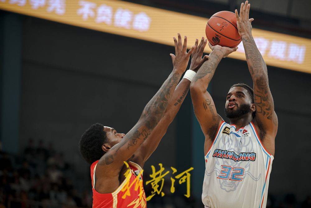 外援新政让CBA更“刺激”<strong></p>
<p>900货币</strong>,山东男篮第四外援会选谁?