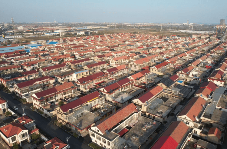 他被抓当晚有老百姓放鞭炮庆祝<strong></p>
<p>数字币价格</strong>,探访江苏第一位农民副县长“三蟒”豪宅