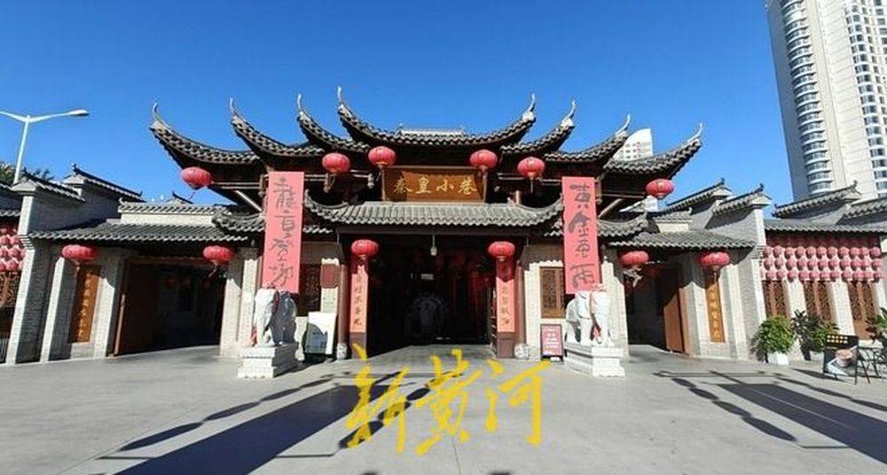 秦皇岛一网红夜市被指违规占用规划绿地却经营4年之久<strong></p>
<p>电子货币交易</strong>，当地回应：无审批手续 | 刚调查