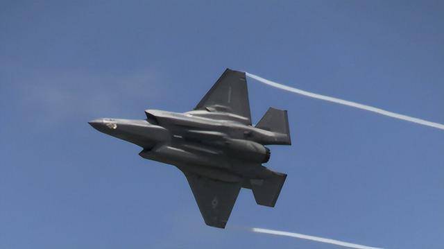 美军：飞行员慌乱中弃机弹射时<strong></p>
<p>电子货币交易</strong>，F-35战机并未失控