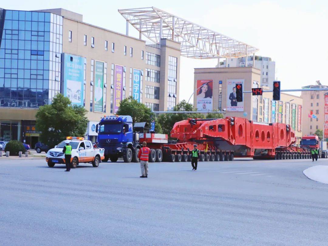 “巨无霸”再现江西<strong></p>
<p>电子货币交易</strong>!这回重达428吨!