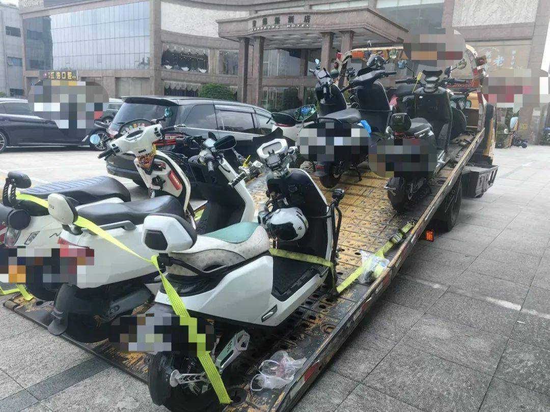 惨痛<strong></p>
<p>eos软件下载</strong>!一人身亡!深圳多名学生骑电动车发生意外