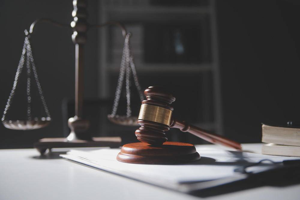 厦门一五金厂老板“卖零件”给外籍客户<strong></p>
<p>求软件</strong>,被控非法制售枪支 有客户曾称是电池盒