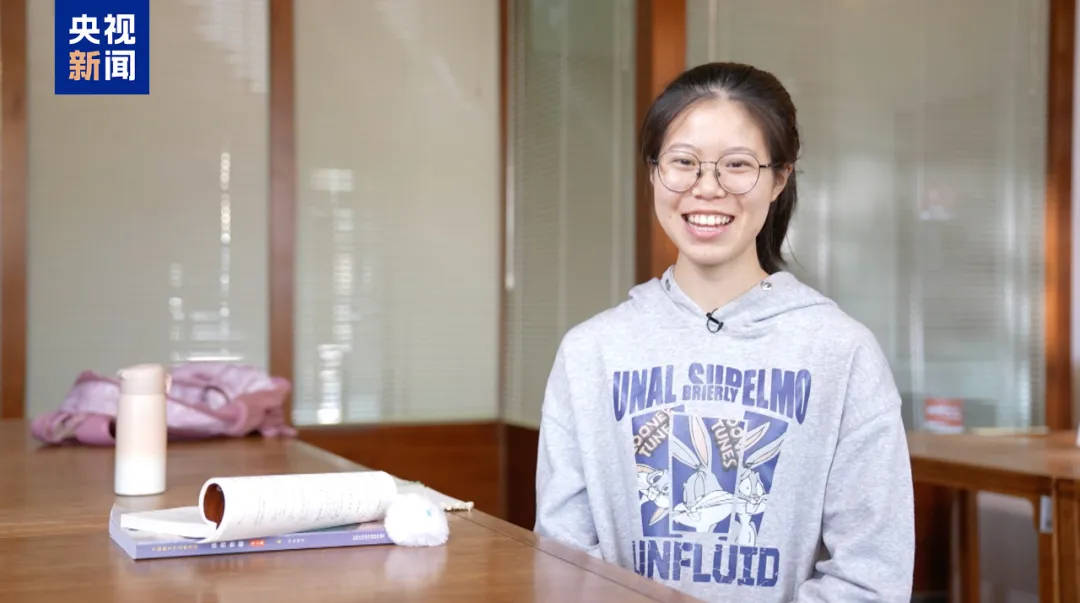 因“高考誓师演讲”被网暴女孩<strong></p>
<p>求软件</strong>，已考入中国人大！本人最新发声