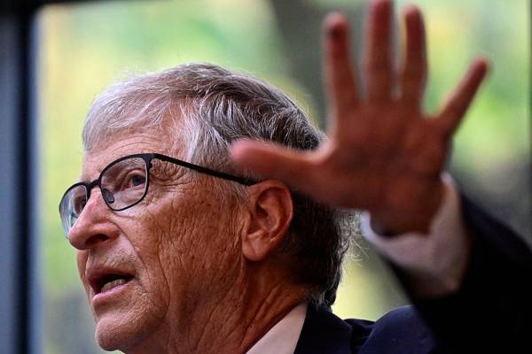 比尔·盖茨祝贺特朗普当选<strong></p>
<p>软件配置</strong>，此前曾捐款5000万美元支持哈里斯