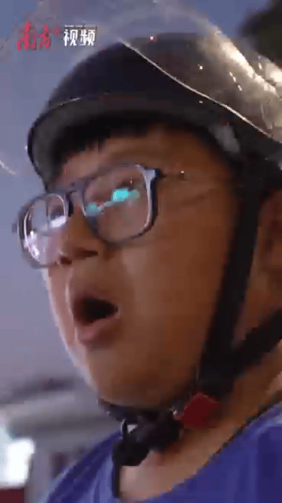 广州的“电鸡”有多疯狂<strong></p>
<p>交易者指数</strong>,带你体验这条“魔鬼大道”