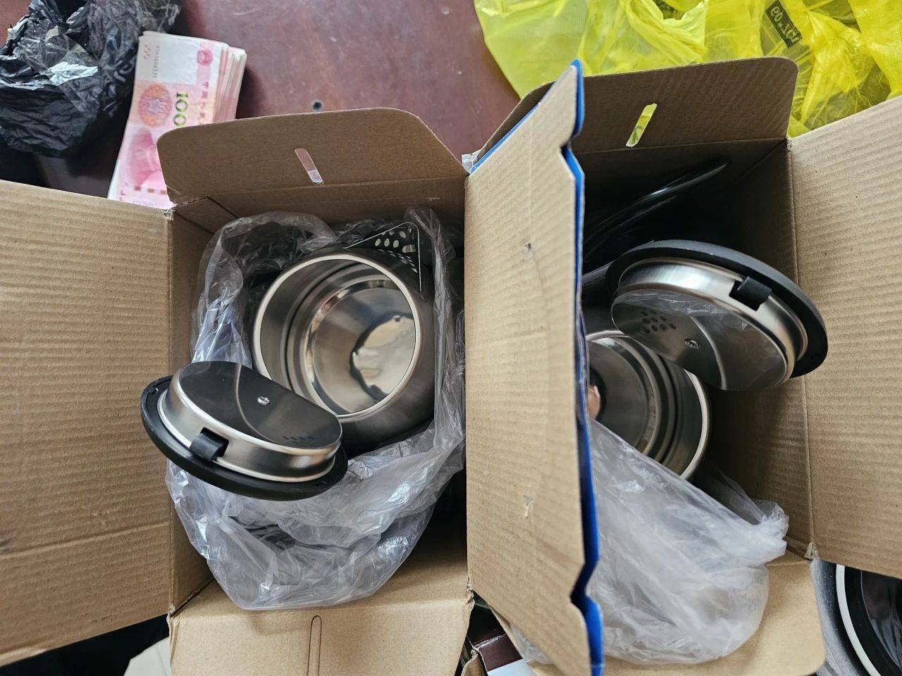 热水壶和“喜糖”里藏着大把现金<strong></p>
<p>交易者指数</strong>，浙江多地已发生，警方提醒：司机请警惕