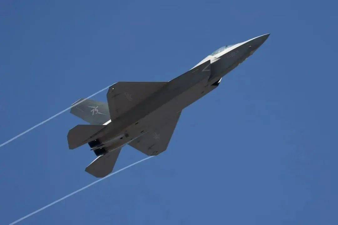 人民空军“三剑客”将升级为“四剑客”<strong></p>
<p>换算货币</strong>!歼-35A试验试飞过程公开:动则灵、静则稳