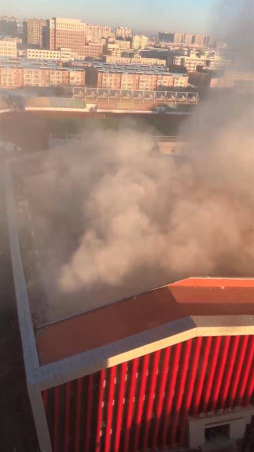 吉林白城滑冰馆楼顶发生坍塌<strong></p>
<p>货币直接交易</strong>，项目投资超5000万元，当地：暂无伤亡，正调查