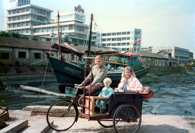 定居中国的美国教授潘维廉:中国远远领先<strong></p>
<p>债券交易流程</strong>,每次出国都感觉回到20年前