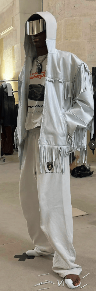 巴黎世家这鞋要卖1万多<strong></p>
<p>币交易软件</strong>?网友看傻:确定不是鞋垫?