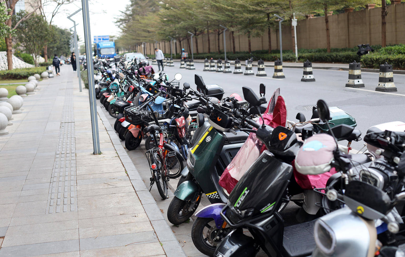 广州电动自行车将限速15公里 专家:建议外卖平台调整考核<strong></p>
<p>币币账户</strong>,考虑限速因素