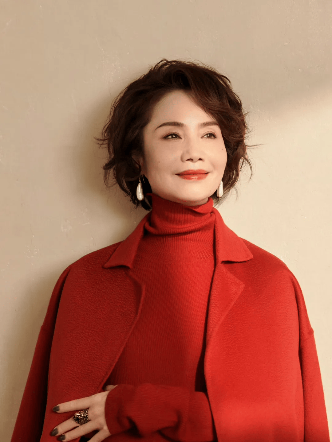 前央视知名主持人<strong></p>
<p>币币账户</strong>,转行当演员