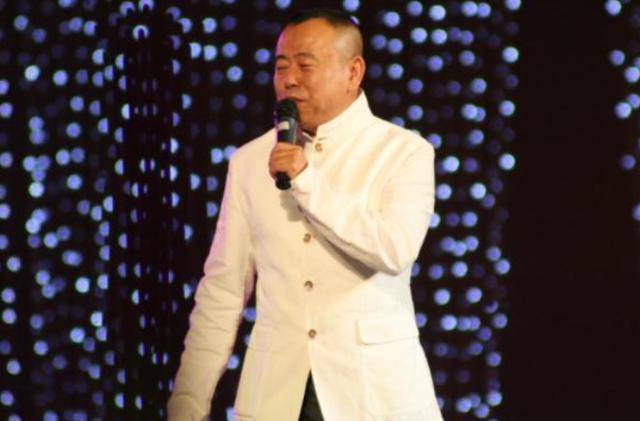 潘长江:我钱花一辈子也花不完<strong></p>
<p>刷软件下载量</strong>,如今67岁却越活越“糊涂”了