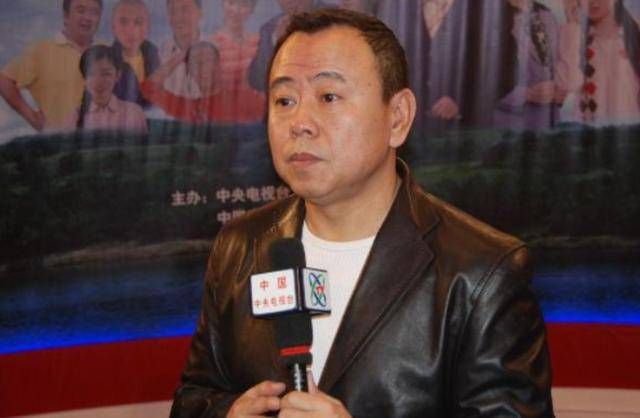 潘长江:我钱花一辈子也花不完<strong></p>
<p>刷软件下载量</strong>,如今67岁却越活越“糊涂”了