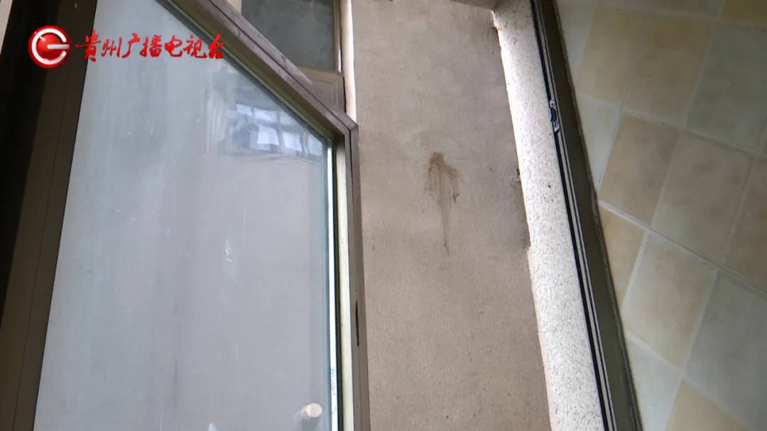 恶心坏了！贵阳一女子家中被扔进一颗“炸弹”<strong></p>
<p>币交易网</strong>，残羹剩饭炸开花