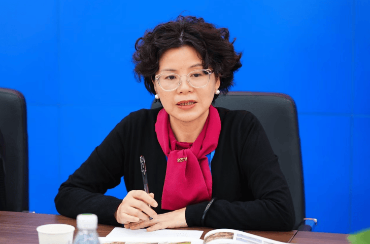 减少绕行超4公里<strong></p>
<p>免费交易网</strong>!深圳多位专家来到这条快速路……