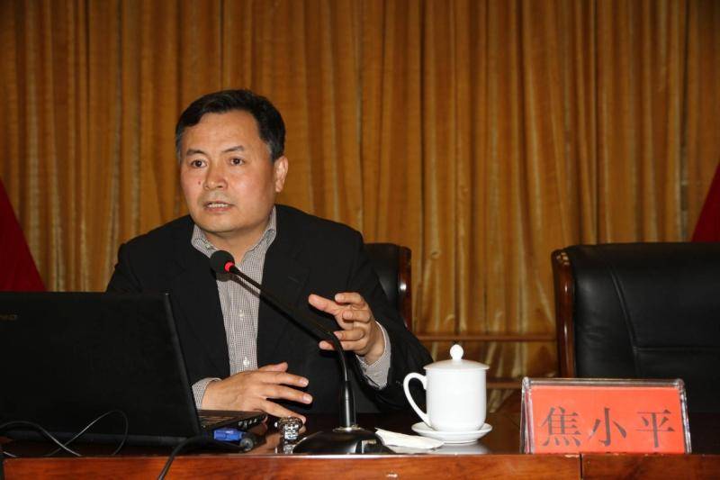 副处级贪到副部级<strong></p>
<p>免费交易网</strong>,从财政部“空降”半年就落马,他获刑14年