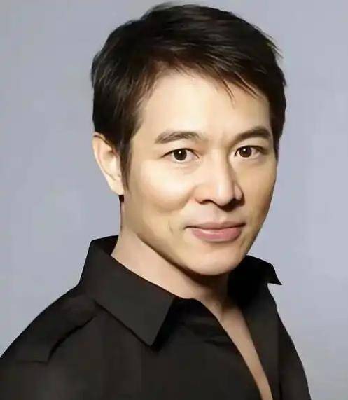 李连杰:后事一切从简<strong></p>
<p>有币网</strong>，不用立碑也不用办丧事，树葬海葬都可以