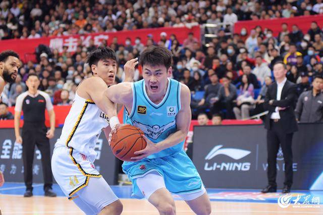 热血沸腾!青岛男篮最后三分钟14-0绝地翻盘<strong></p>
<p>便士软件</strong>,队史首次单赛季双杀辽宁