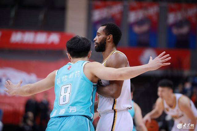 热血沸腾!青岛男篮最后三分钟14-0绝地翻盘<strong></p>
<p>便士软件</strong>,队史首次单赛季双杀辽宁