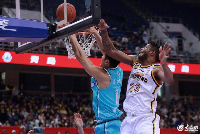 热血沸腾!青岛男篮最后三分钟14-0绝地翻盘<strong></p>
<p>便士软件</strong>,队史首次单赛季双杀辽宁