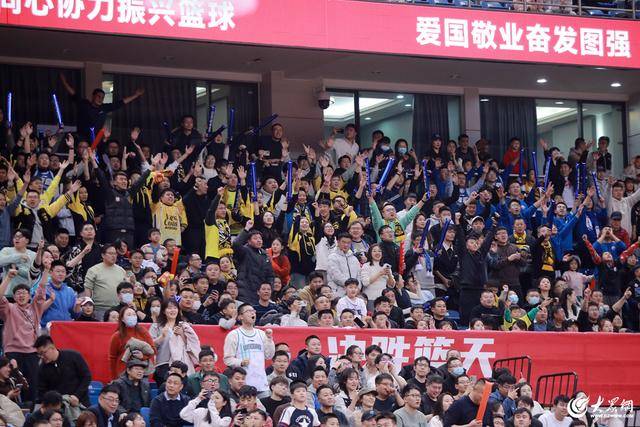 热血沸腾!青岛男篮最后三分钟14-0绝地翻盘<strong></p>
<p>便士软件</strong>,队史首次单赛季双杀辽宁