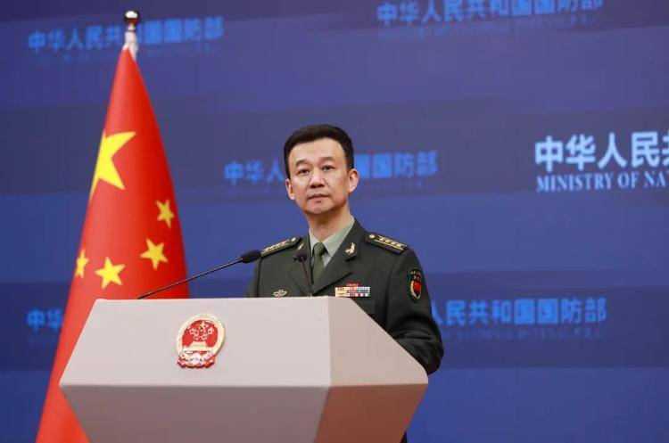 国防部:研制建造076两栖攻击舰不针对任何特定目标