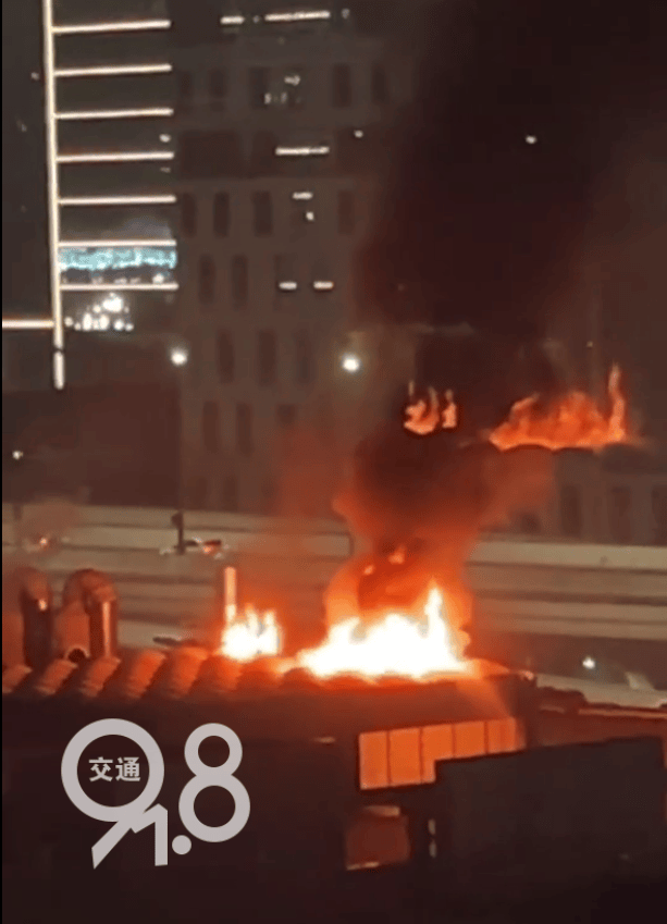 刚刚<strong></p>
<p>币付</strong>！杭州一建筑突发爆炸！