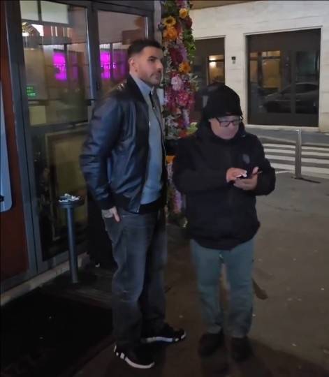 庆祝意甲30球特奥宴请米兰队友吃晚饭<strong></p>
<p>双货币对冲套利</strong>，小图拉姆和帕瓦尔出席