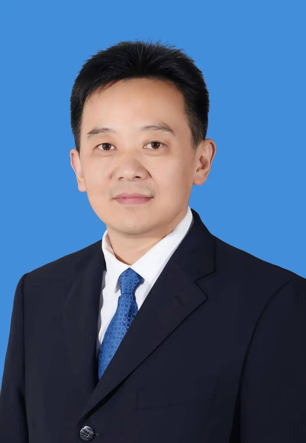 安徽省委决定<strong></p>
<p>选择软件</strong>！干部职务调整！