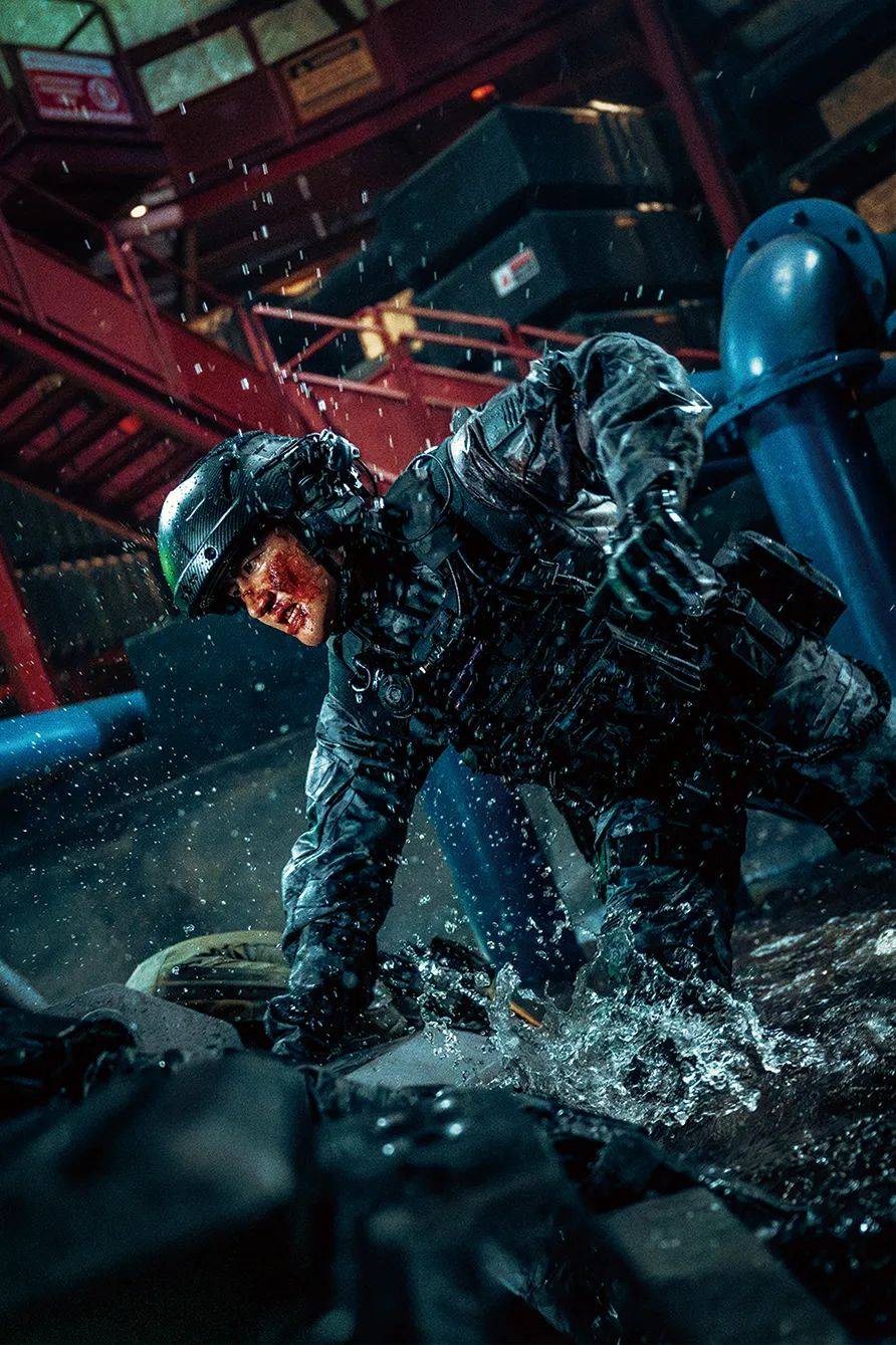 电影《蛟龙行动》:<strong></p>
<p>币币</strong>我们也要有一部自己的潜艇电影