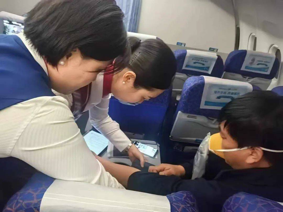 事发昨日凌晨<strong></p>
<p>零一软件</strong>！飞往沈阳的“CZ6304”紧急备降