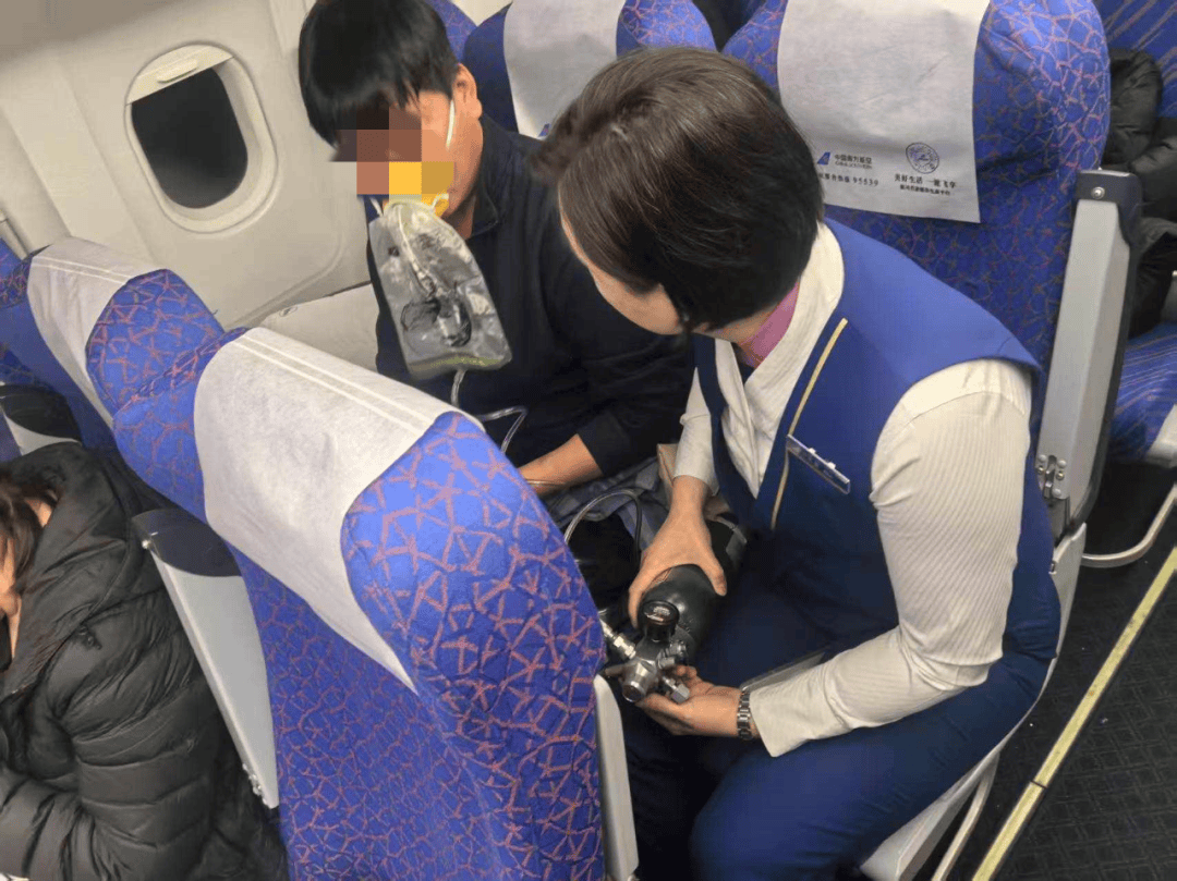 事发昨日凌晨<strong></p>
<p>零一软件</strong>！飞往沈阳的“CZ6304”紧急备降