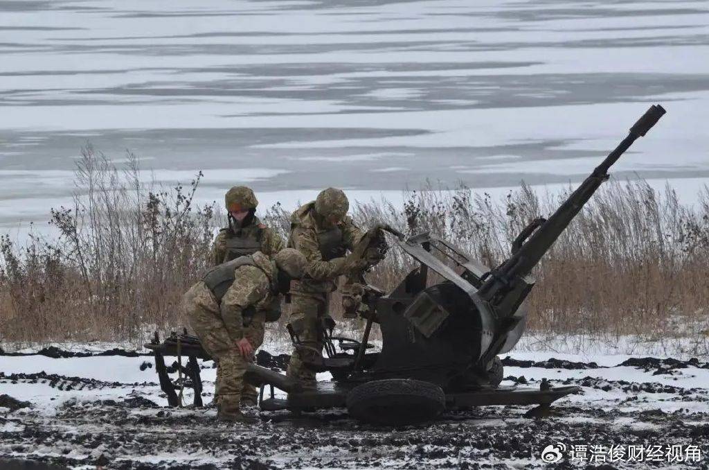 泽连斯基终于知道<strong></p>
<p>货币比例</strong>,特朗普是得罪不起的,那怎么办呢?