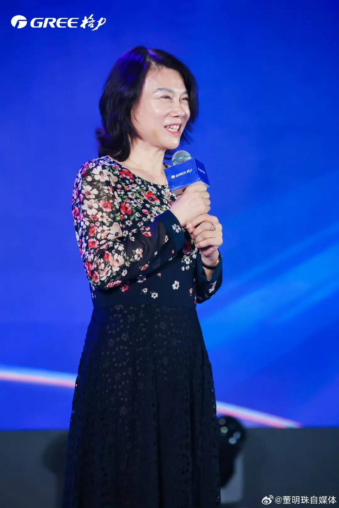 董明珠:已找到格力接班人<strong></p>
<p>货币比例</strong>,现在没人敢奉承我