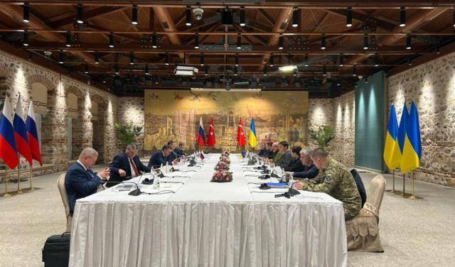 “矿产协议”引发国内风暴<strong></p>
<p>货币掉期交易</strong>,乌克兰议员痛斥泽连斯基出卖子孙未来