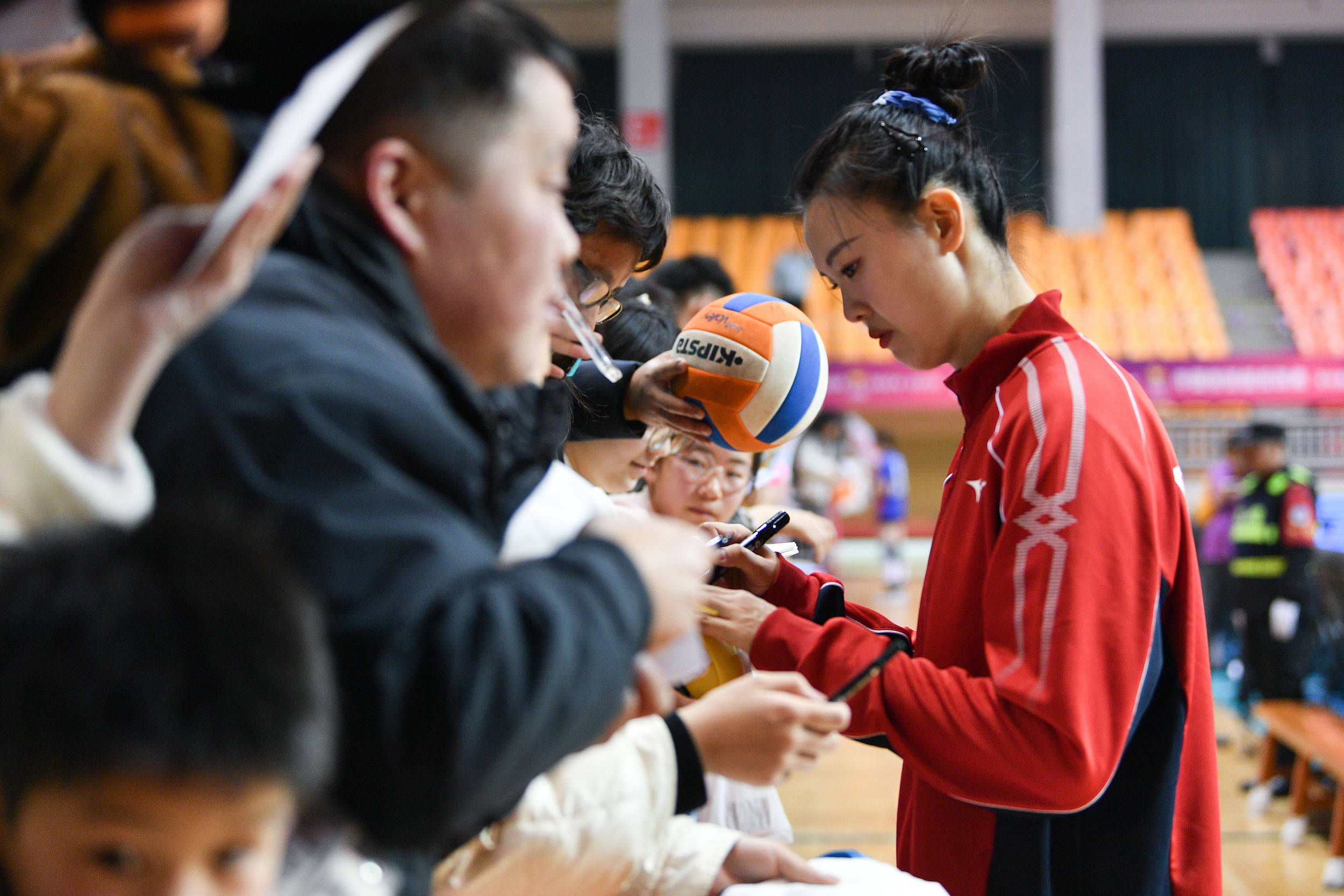 深一度|老将张常宁<strong></p>
<p>叠加软件</strong>,排球征途迎风而上