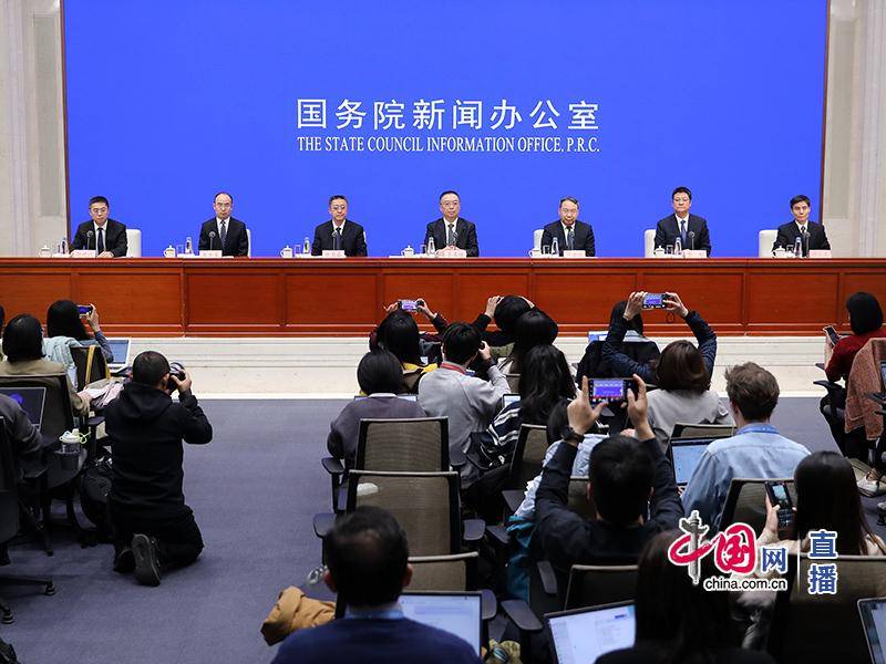 财政部:对<strong></p>
<p>软件的根目录</strong>我国居民使用个人消费贷款进行的重点领域消费给予一定贴息支持