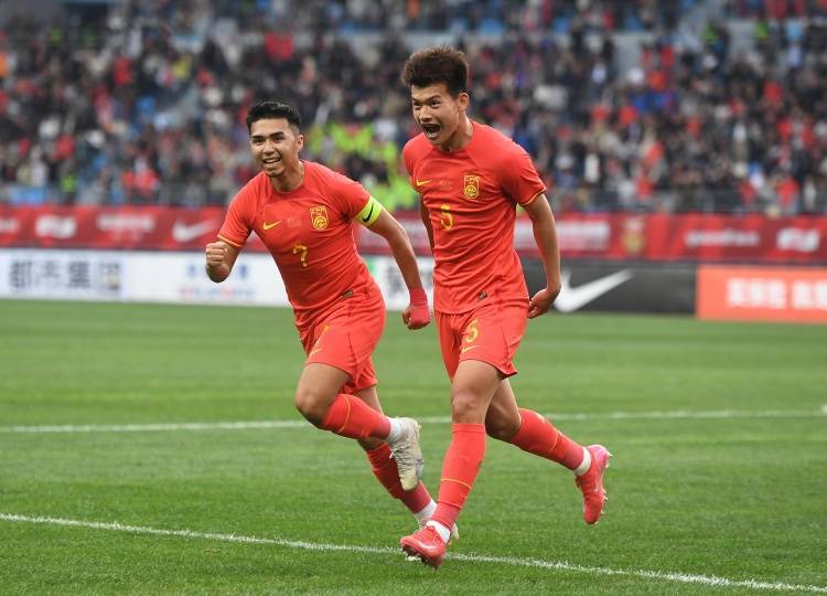 津媒：U22国足与成年队老大哥相比脚下技术更过硬<strong></p>
<p>网络虚拟软件</strong>，敢突破过人