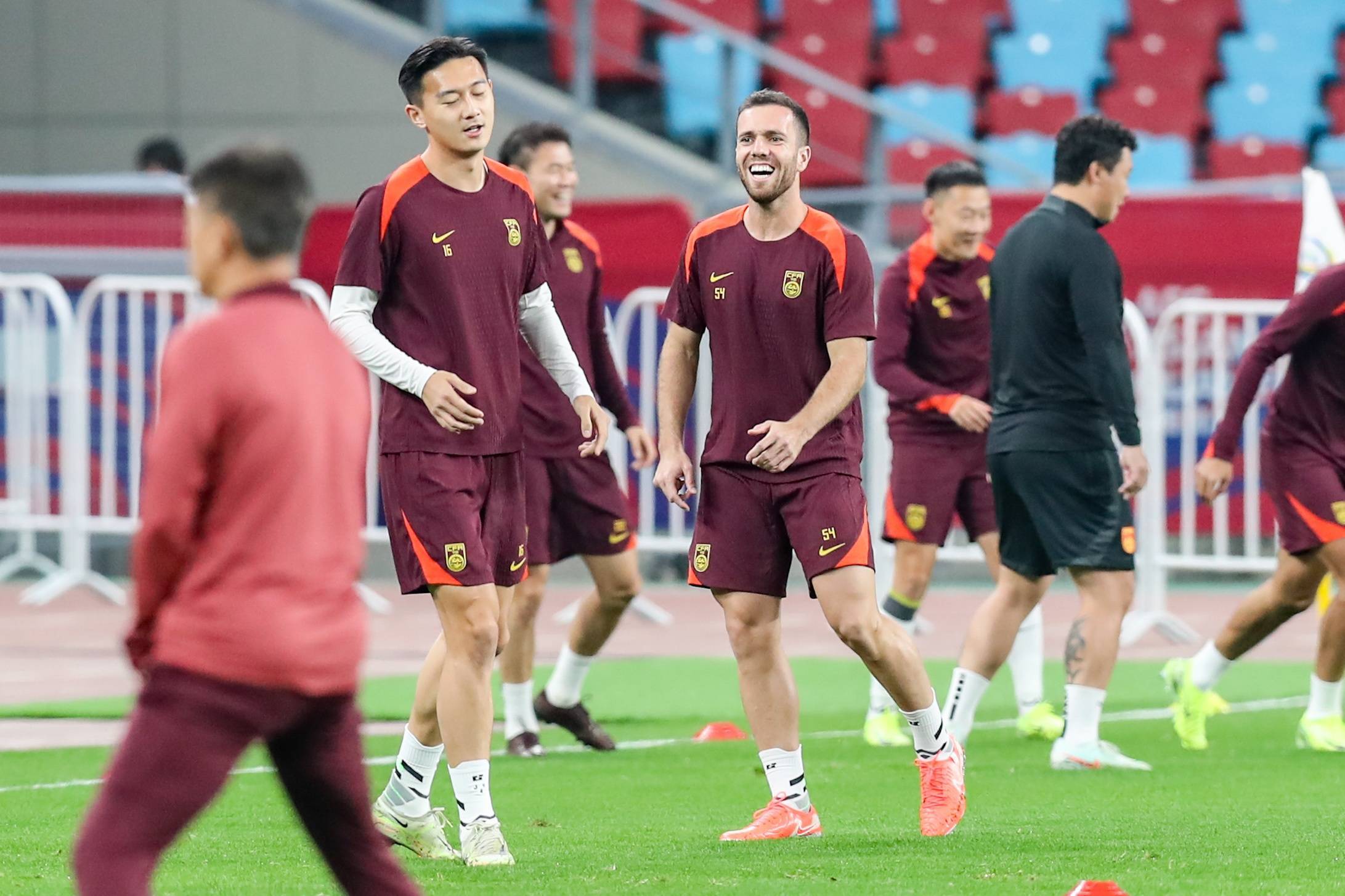 DeepSeek预测:国足1-2小负<strong></p>
<p>中币</strong>,有望借助主场优势1-1逼平澳大利亚