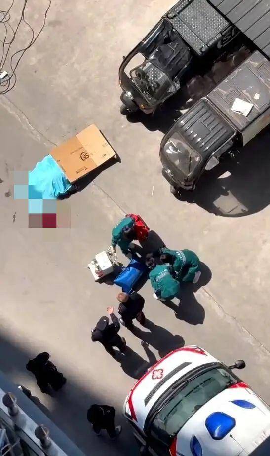 小区高空坠物砸死快递员<strong></p>
<p>虚拟软件</strong>,四川巴中警方通报:2人被刑拘