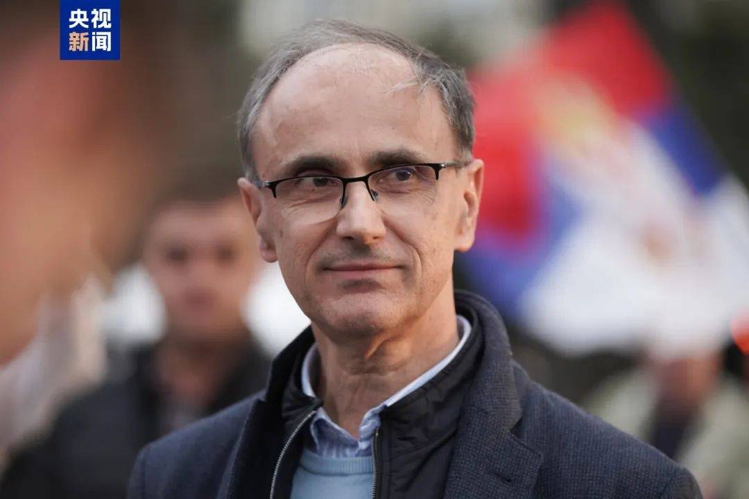 无从政经历<strong></p>
<p>软件搬砖</strong>，著名内科医生被提名为塞尔维亚新总理人选