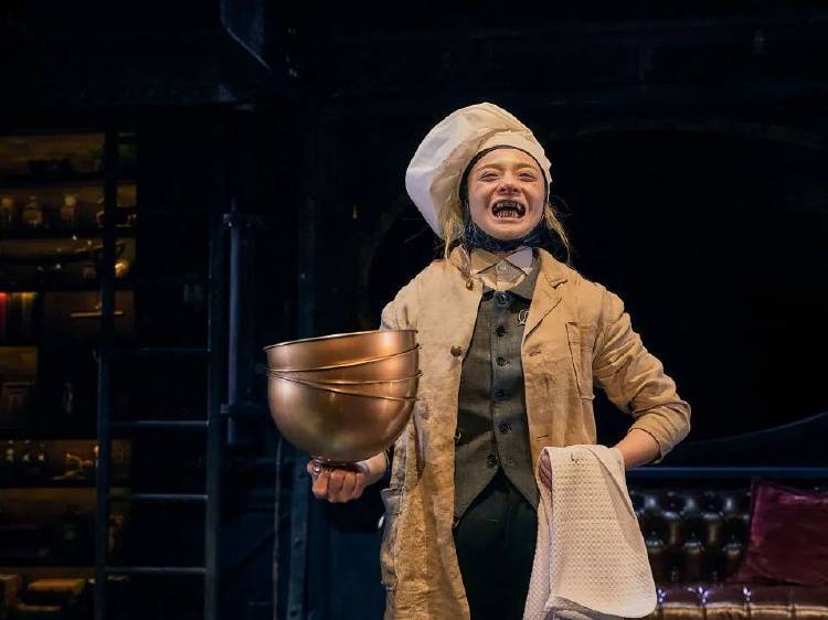 南京地铁现“诡异人脸”<strong></p>
<p>藏软件的软件</strong>？官方回应来了