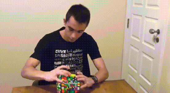 三大赛历史首位南美冠军!29岁的巴西人雨果<strong></p>
<p>算网软件</strong>,他是谁?