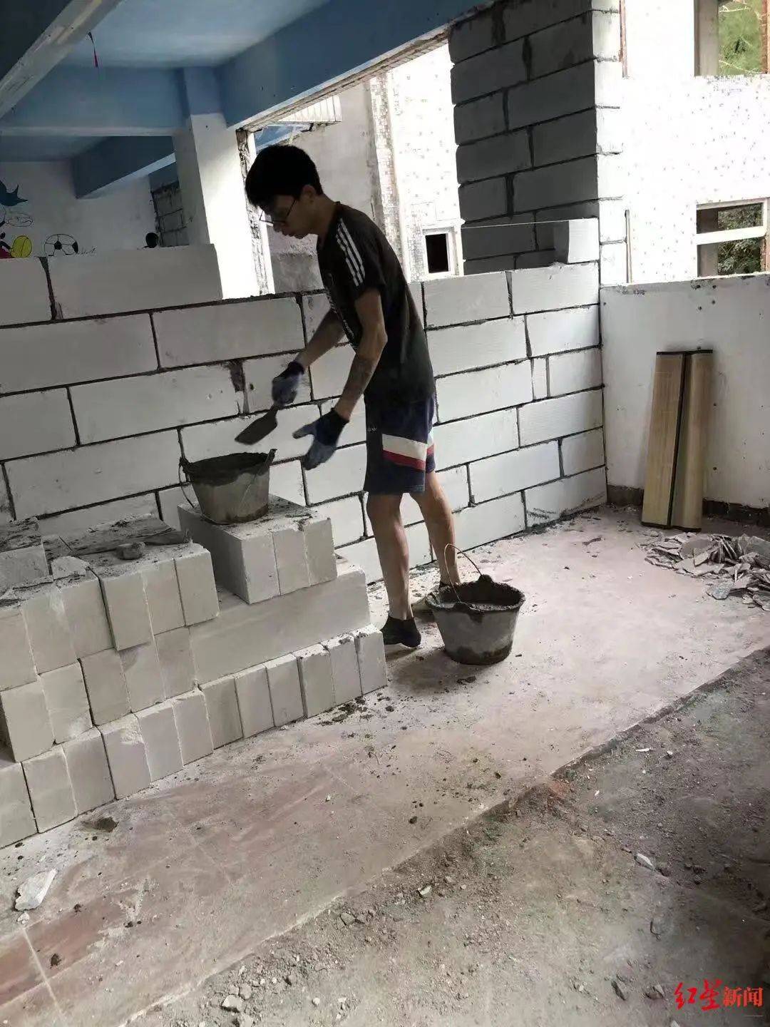 小伙搬砖9年攒200万<strong></p>
<p>eth价格</strong>,修别墅买车:宁愿不要这些钱,若时间倒流想好好读书