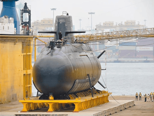 台媒：台“海军参谋长”间接证实<strong></p>
<p>归零软件</strong>，台军首艘自造潜艇“海鲲”号4月海试“跳票”